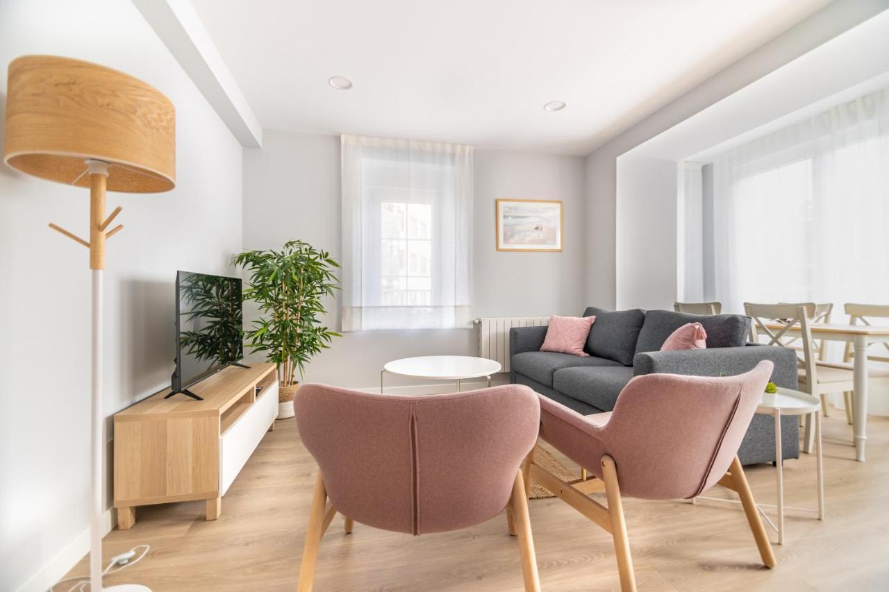 Villa Marta - Apartamentos Centricos Junto Al Mar Кастро-Урдіалес Екстер'єр фото