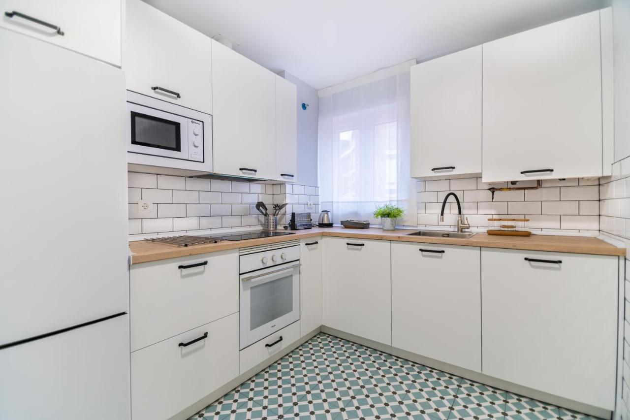 Villa Marta - Apartamentos Centricos Junto Al Mar Кастро-Урдіалес Екстер'єр фото