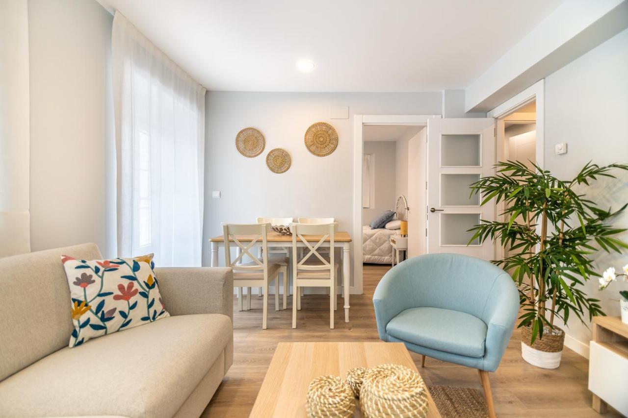 Villa Marta - Apartamentos Centricos Junto Al Mar Кастро-Урдіалес Екстер'єр фото