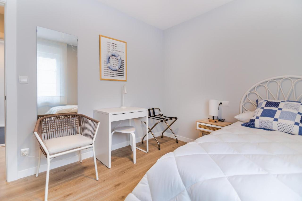 Villa Marta - Apartamentos Centricos Junto Al Mar Кастро-Урдіалес Екстер'єр фото
